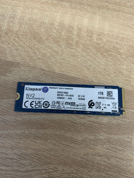 Продам SSD Kingston NV2 1TB PCIe 4.0.