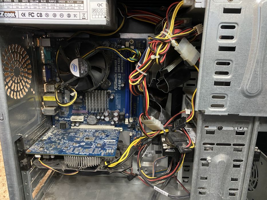 Компютер бу робочій