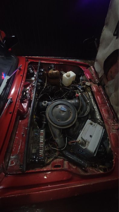 Ваз 2105 у гарному стані(торг біля капоту)