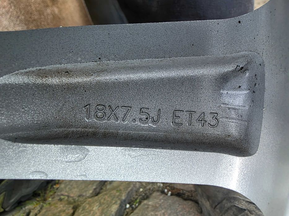 Oryginalne felgi aluminiowe z czujnikami SsangYong KGM REXTON 18" 5x130 ET 43 MUSSO j. NOWE