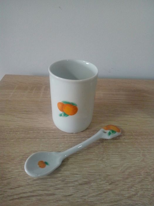 Copos de louça pintados