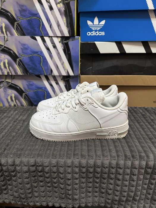 Жіночі кросівки Nike Air Force 1 React 38,5(24см) оригінал