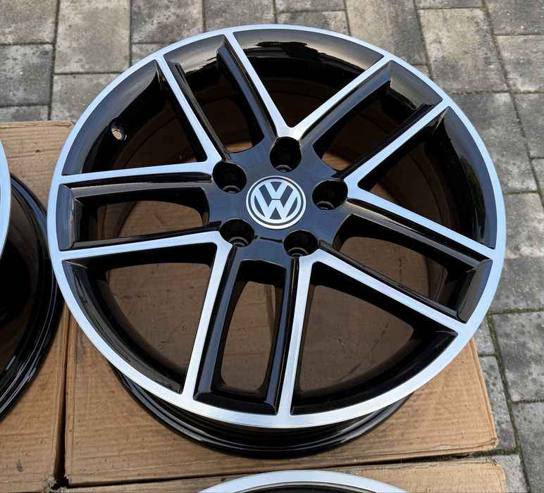 Oryginalne Felgi 17 7.5J ET42 5x112 Passat Eos Golf Caddy T-Roc Sharan