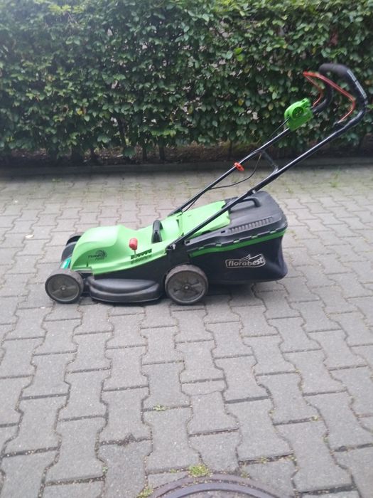 Kosiarka elektryczna 1800 V mocna / 6 trybów długości koszenia/ sprawna/ mocna