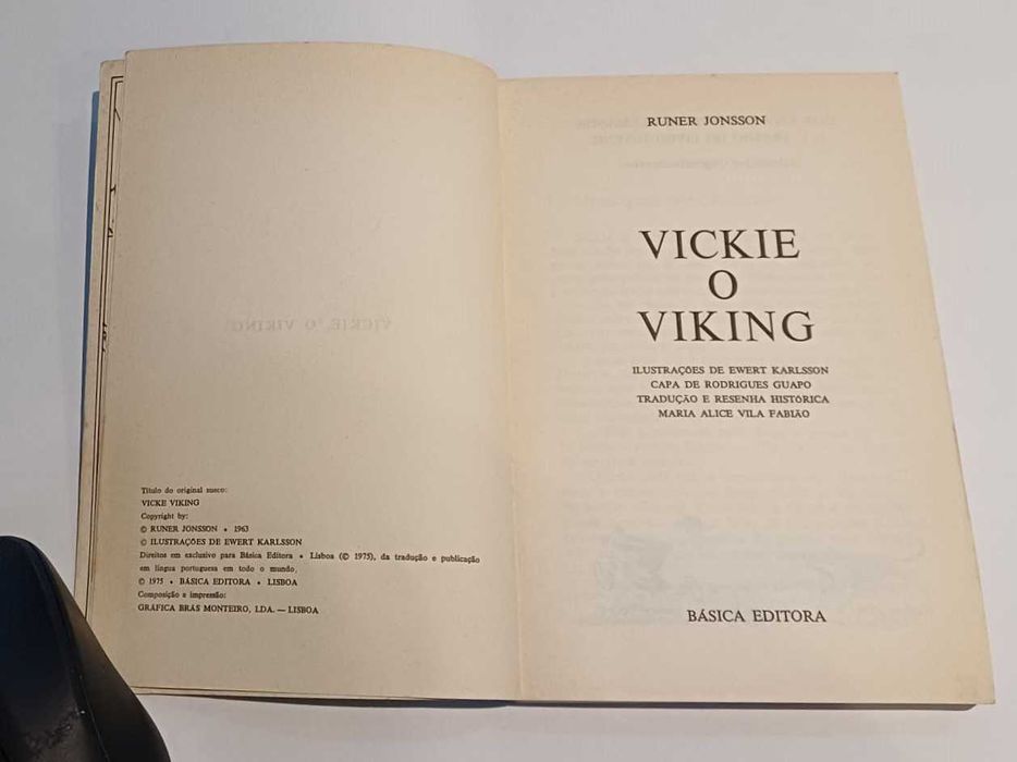 Livro juvenil "Vickie o Viking", Runer Jonsson, Básica Editora, 1975