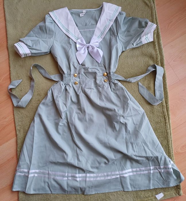 Piękna, japońska sukienka  Lolita Harajuku (uczennica)