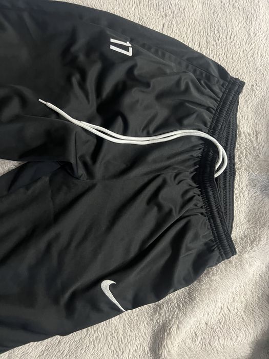 Spodnie dresowe nike wzrost ok 168