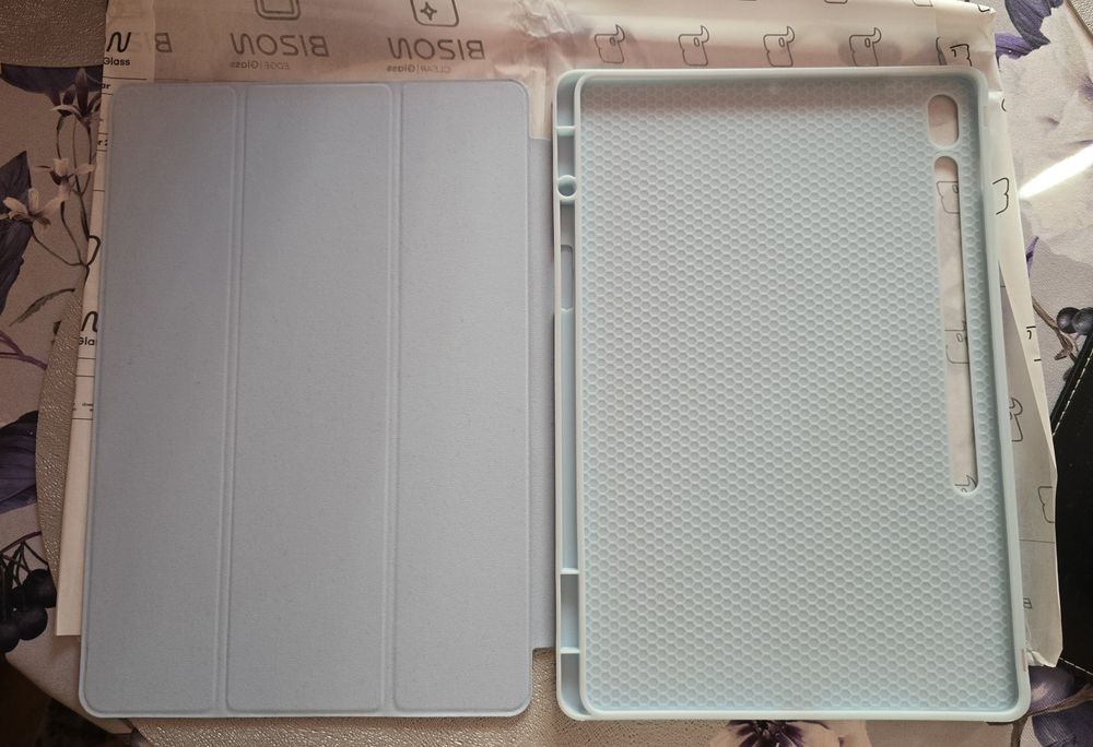 Etui do Samsung Tab S10Fe+