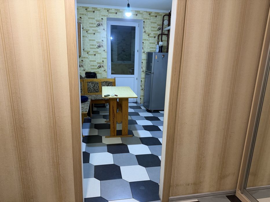 Сдам квартиру на вул . Бідного