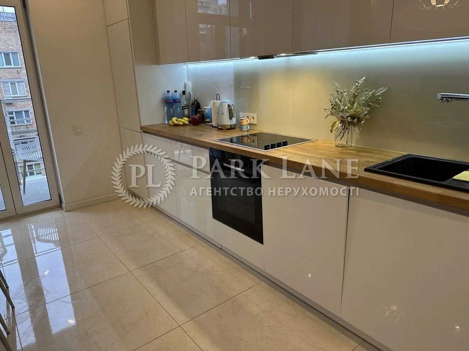 Саперне Поле 12 ЖК Французький квартал 74 кв  Центр Палац України