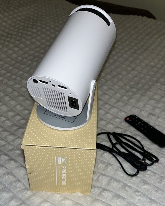 Проектор з WiFi і Bluetooth HY300/ Android 11