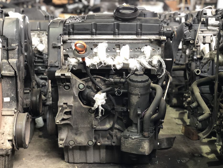 Двигатель двигун мотор 2.0 tdi BKD бкд Golf, Touran, Skoda Octavia A5