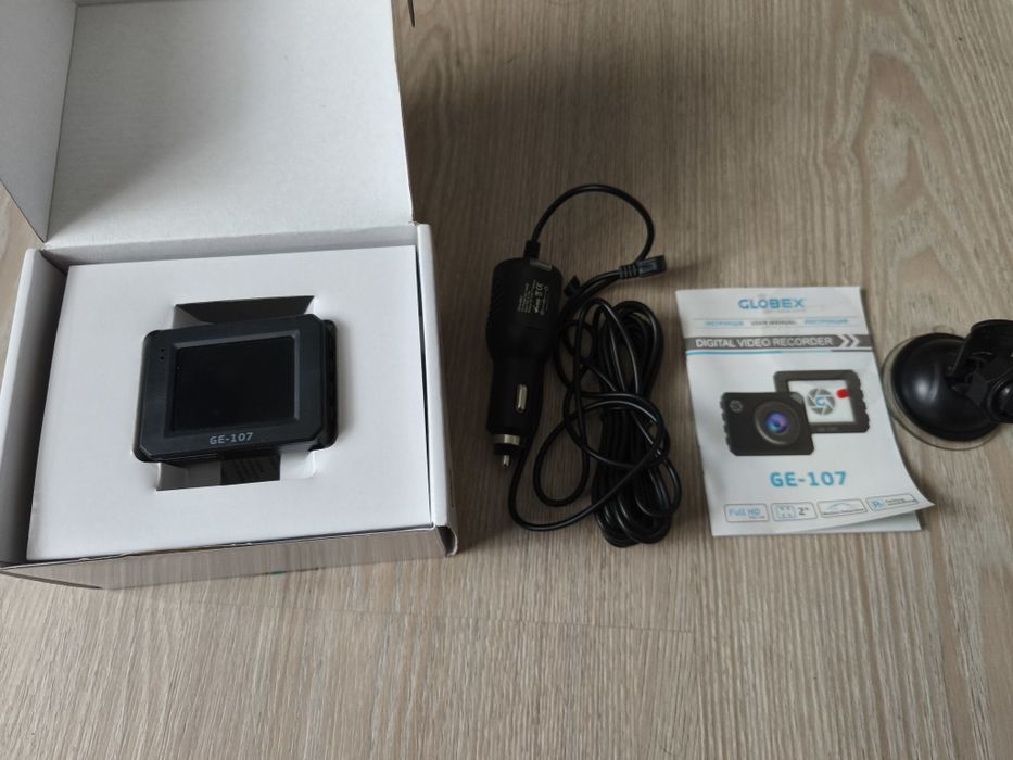 Автомобільний відеореєстратор Globex GE-107