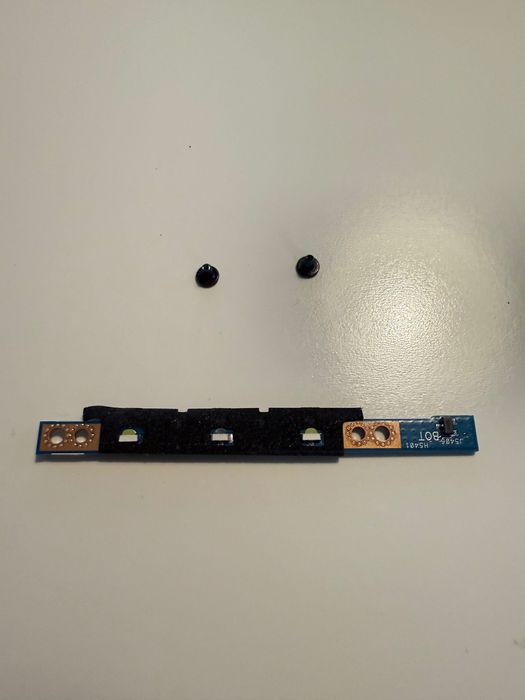 Asus ProArt Studiobook W700 - sprzedaż wszystkich części lub na części