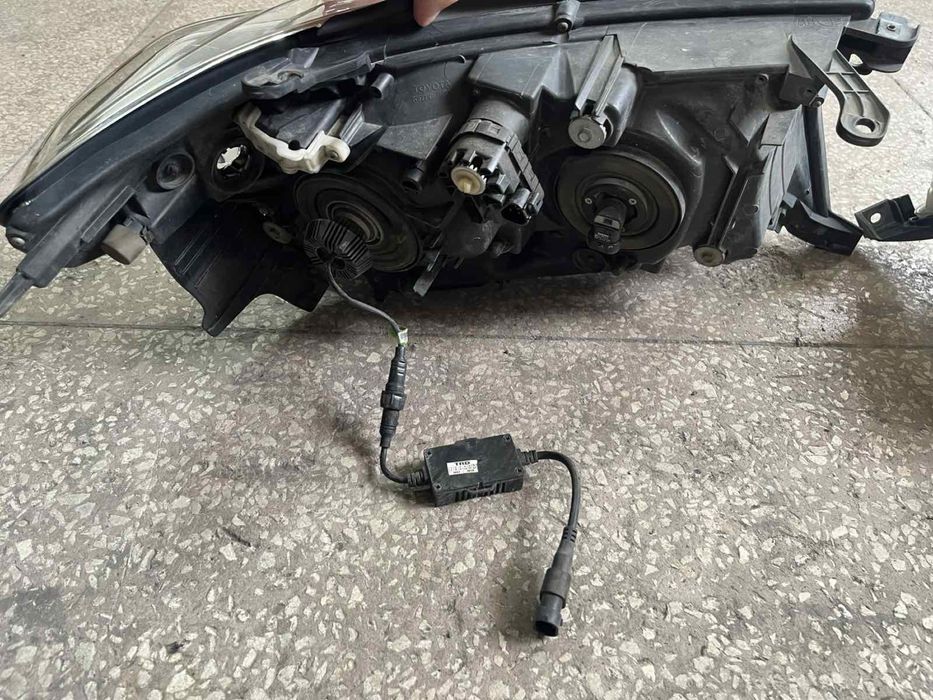 Левая и Правая Фара Оригинал Идеал Toyota Land Cruiser 200