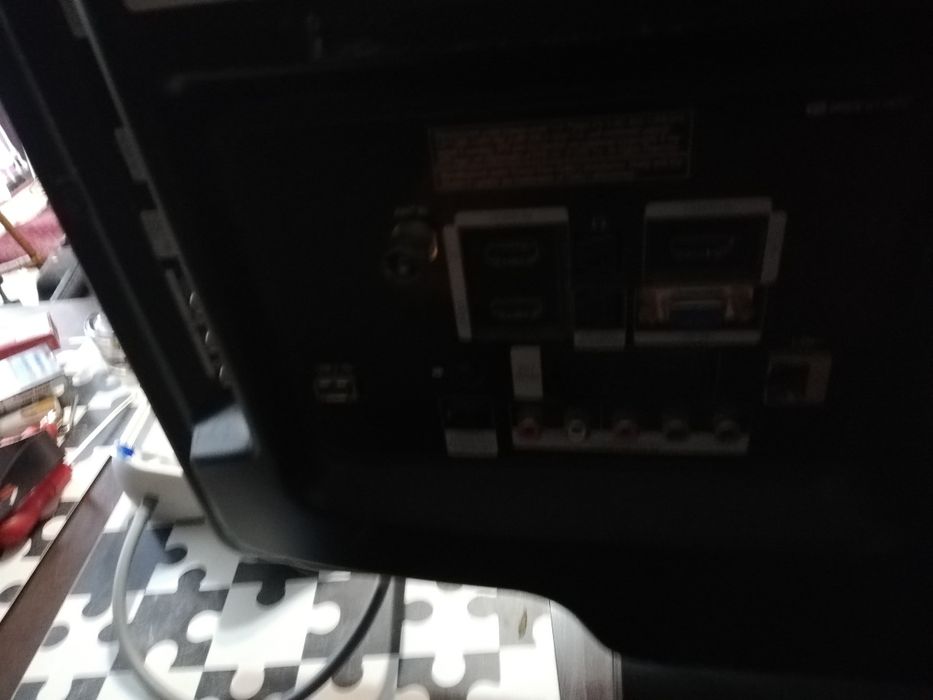 Tv Samsung 37cali z pilotem