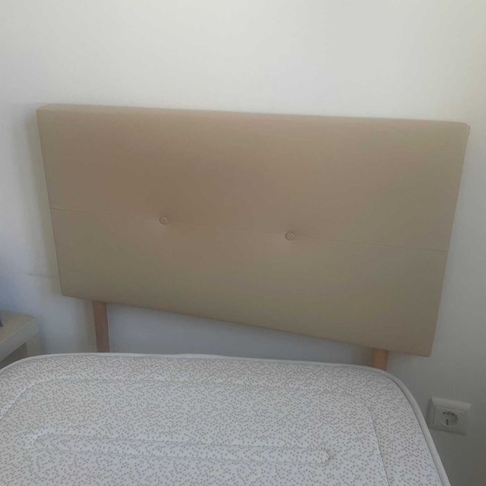 URGENTE - Base de Cama solteiro, Cabeceira e Colchão
