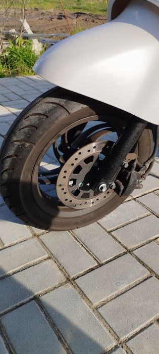 Scooter elétrica Arena Rena 125cc