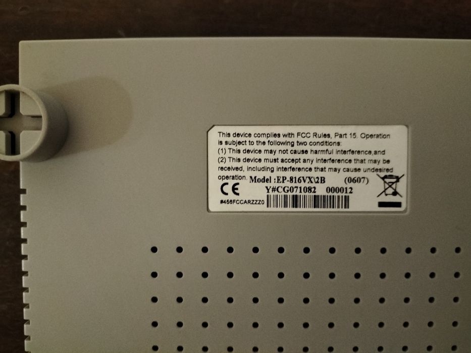 Пропоную некерований комутатор SURECOM EP-816VX