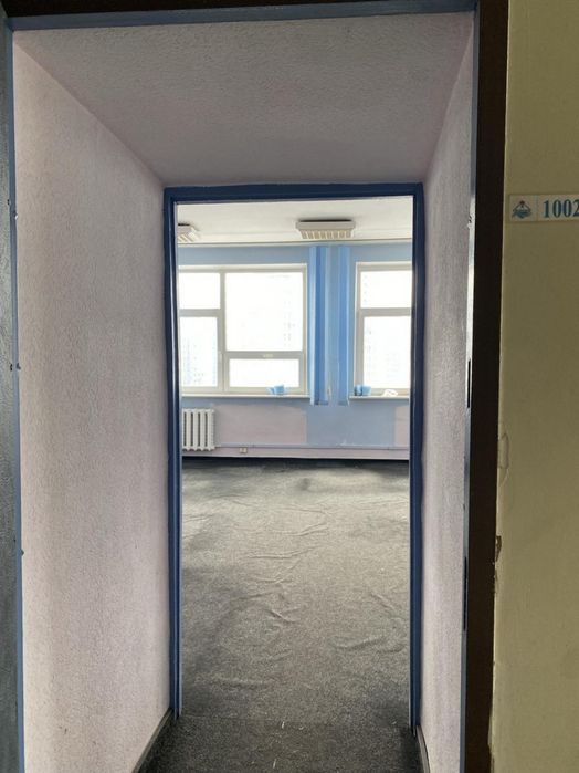 Оренда офісу на вул. Євгенія Сверстюка,23 на 35,6 м²
