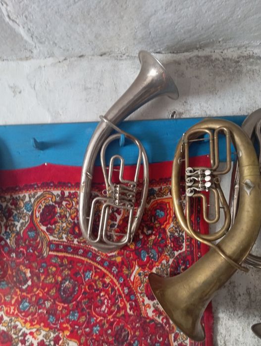 Баритон,тенор, корнети.