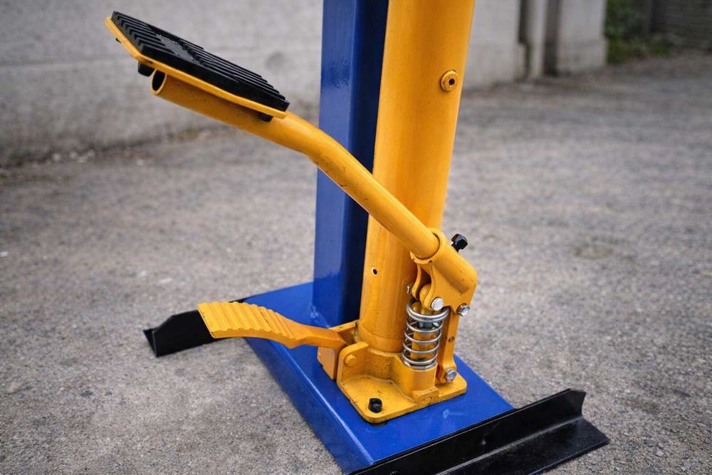 Гідравлічний знімач пружин Geko 1т гидравлический съемник пружин