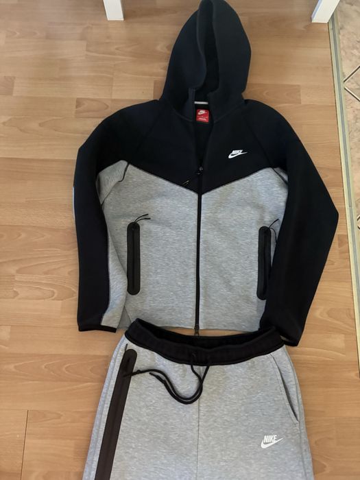 Dres nike tech fleece