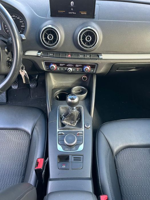 Audi A3 1.6 TDI 2014 |  Revisões Audi | Bancos aquecidos | Full extras