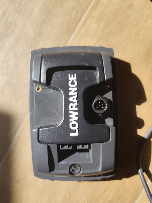 Эхолот Lowrance Hook‑3x с датчиком и креплением