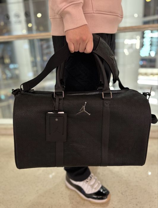 Дорожня сумка Air Jordan Monogram Duffle Bag чорна шкіряна ОРИГІНАЛ