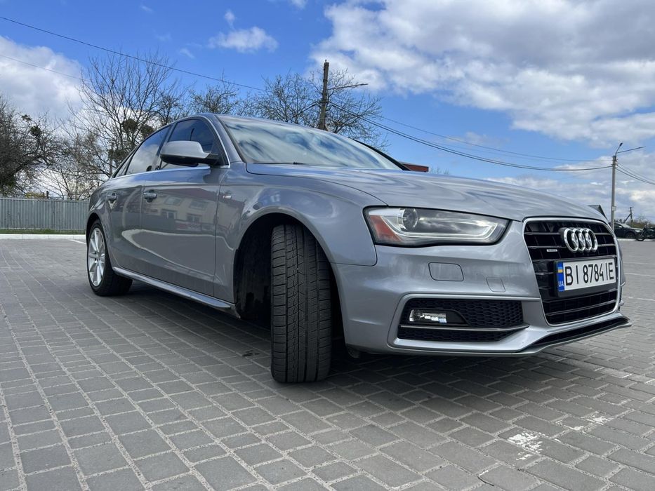 Продам Audi A4 b8 2015