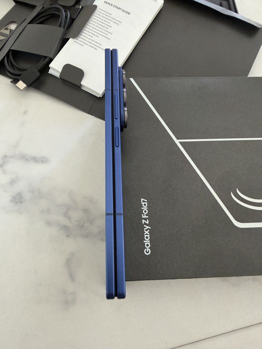 Samsung Z Fold 7 (256gb) Azul