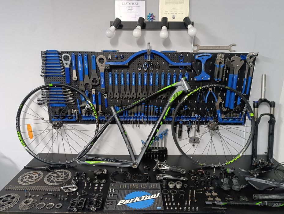 Profesjonalny Serwis Rowerowy, Narciarski i Snowboardowy Dębica