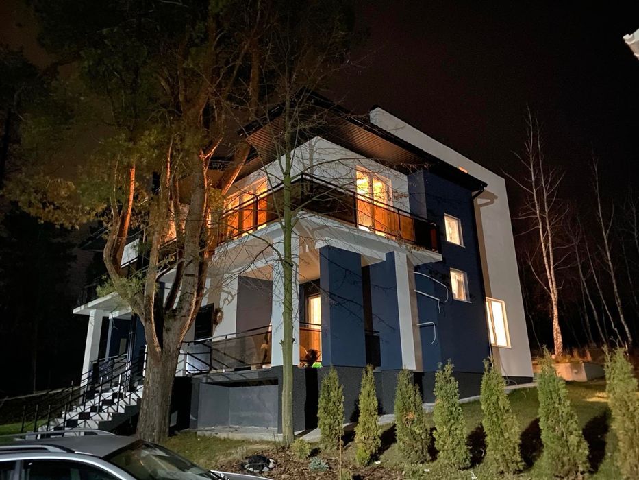 Шпитьки ТЕРЕЩЕНСЬКІ ОЗЕРА частина дуплексу 106 кв м + зем ділянка