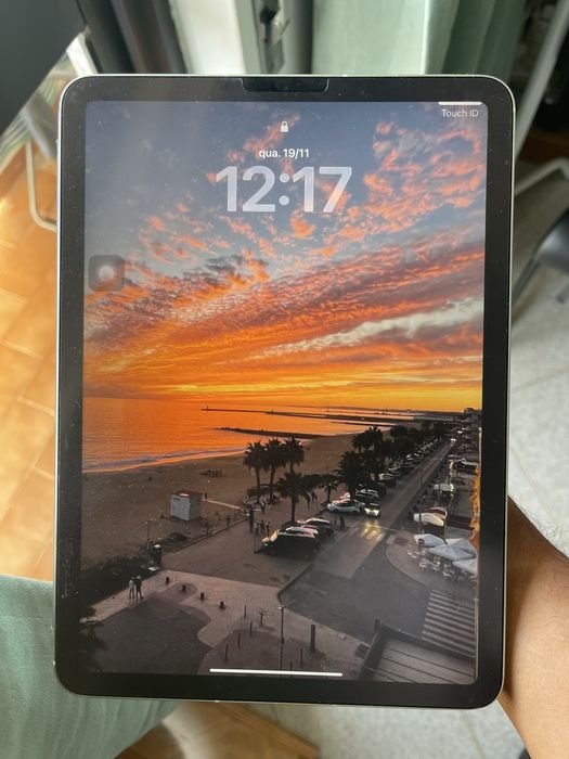 iPad 4th generation  - 64gb