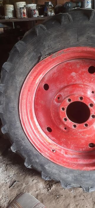 Продам колеса на трактор юмз-6