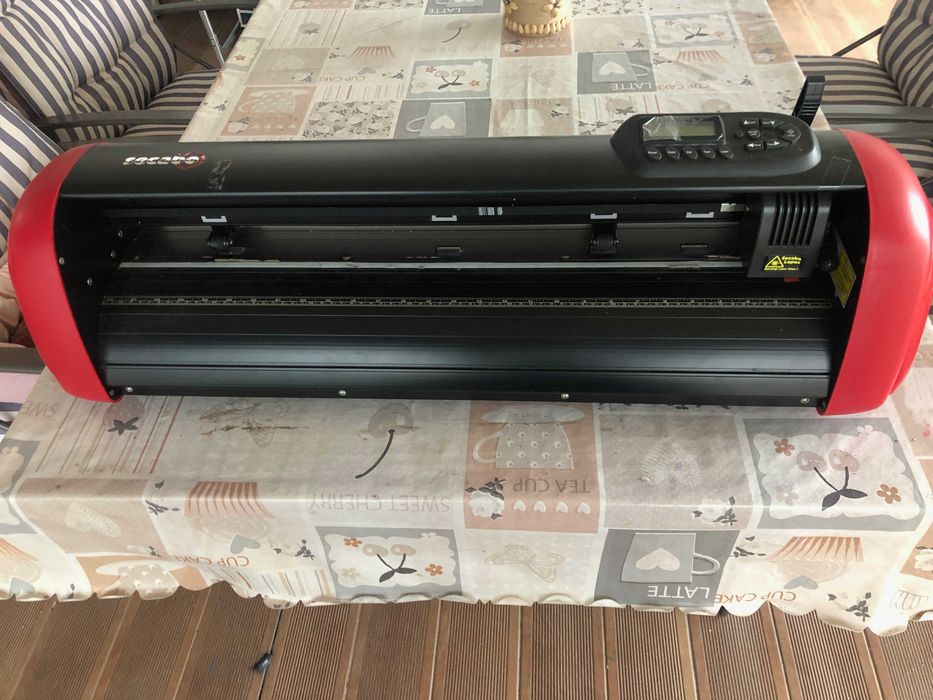 Plotter corte a motor marca Secabo