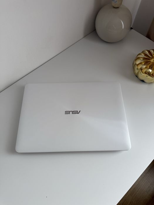 Ноутбук Asus X302U