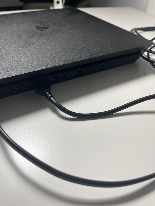 PlayStation 4 como nova