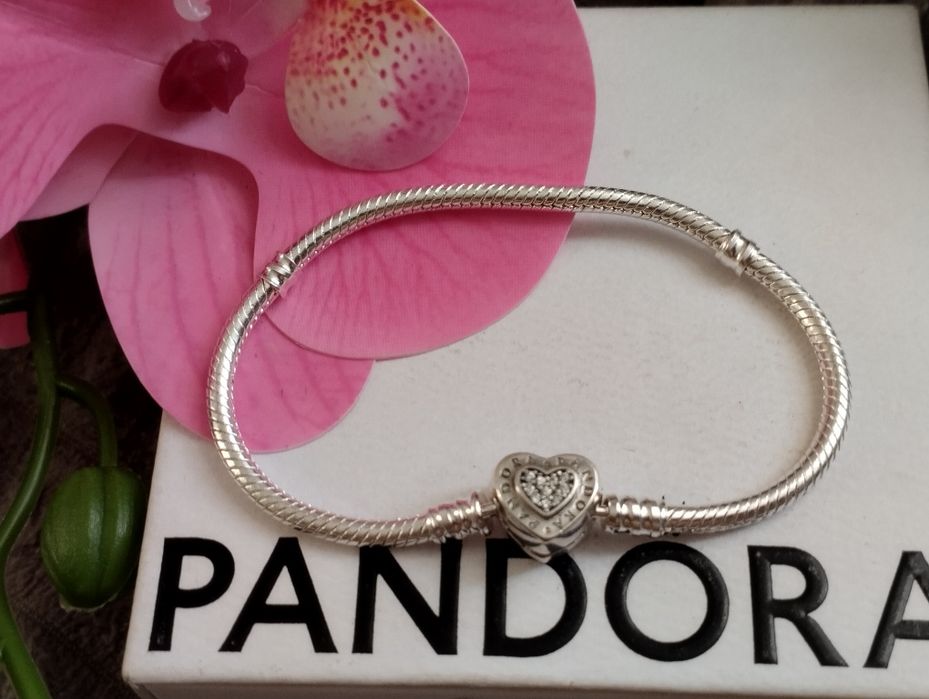 Nowa bransoletka Pandora serce logo  925 srebro