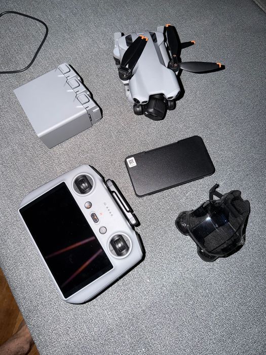Dron DJI Mini 5 Pro Fly More Combo