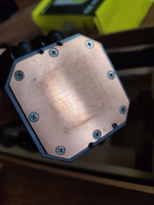 Corsair iCUE H100i ELITE CAPELLIX XT водяне охолодження