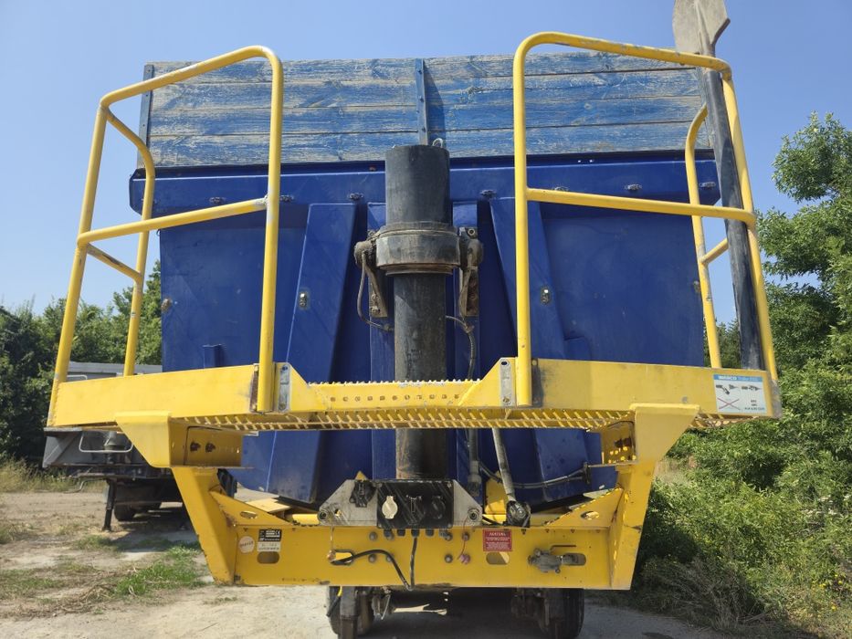 Schwarzmuller HKS 2004 напівпричіп