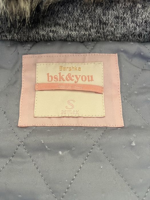 Blusao com capuz berska em bom estado