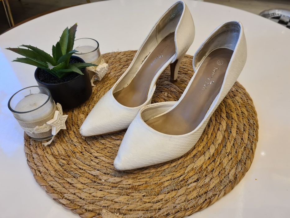 Buty czółenka ślubne 37