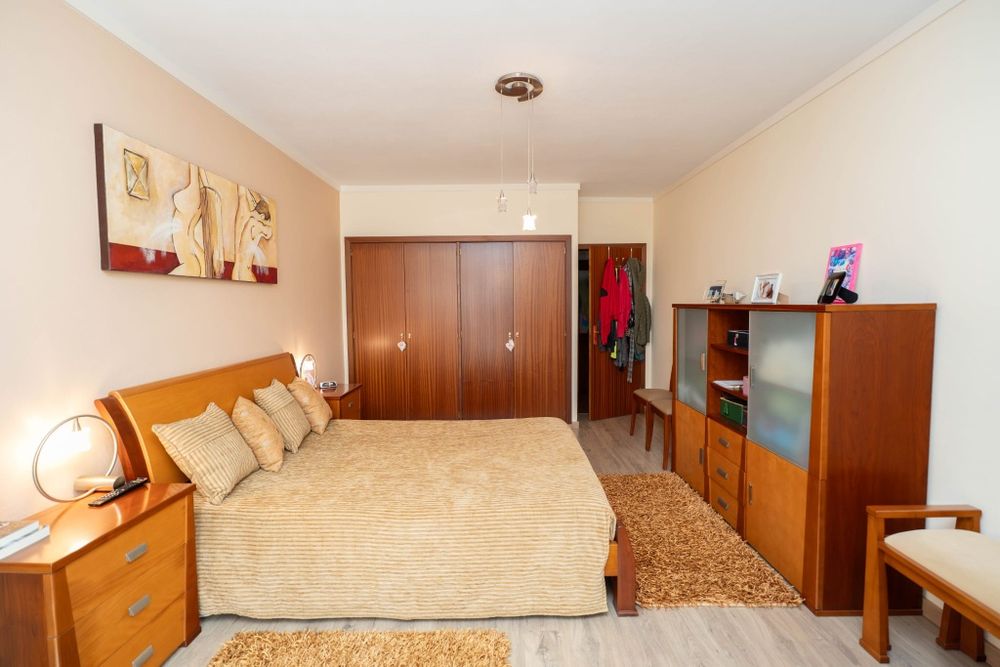 Aluga-se apartamento T2 na Marinha Grande mobilado