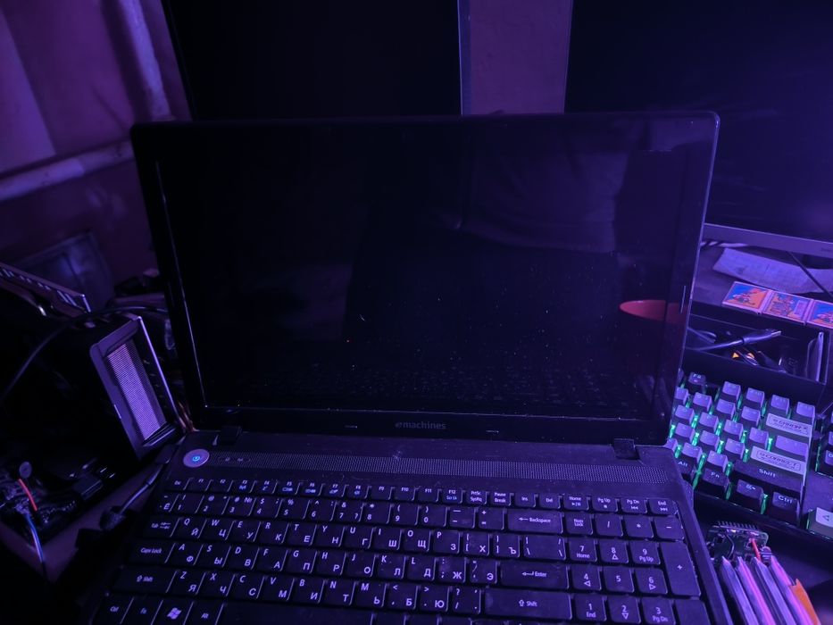 Acer Emahines e442/e729z