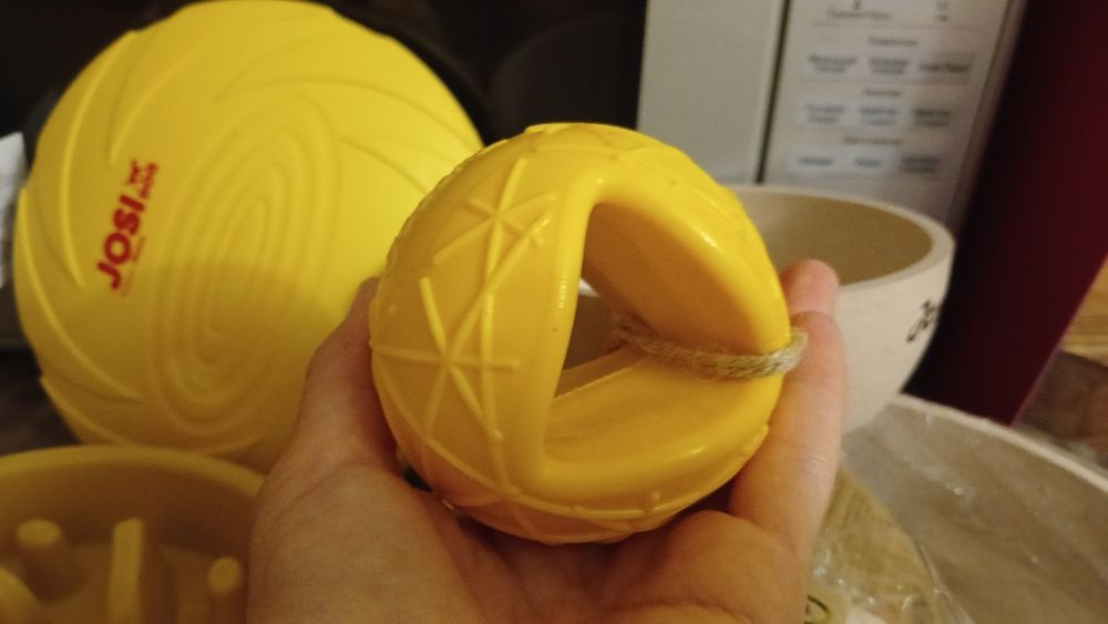 М'ячик для собаки