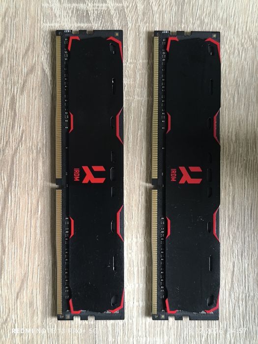 Pamięć RAM DDR4 16GB (2x8) 2400 CL15 GoodRAM IRDM