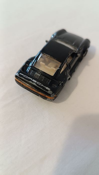 Porsches 959. Carro miniatura. Maisto 7 cm